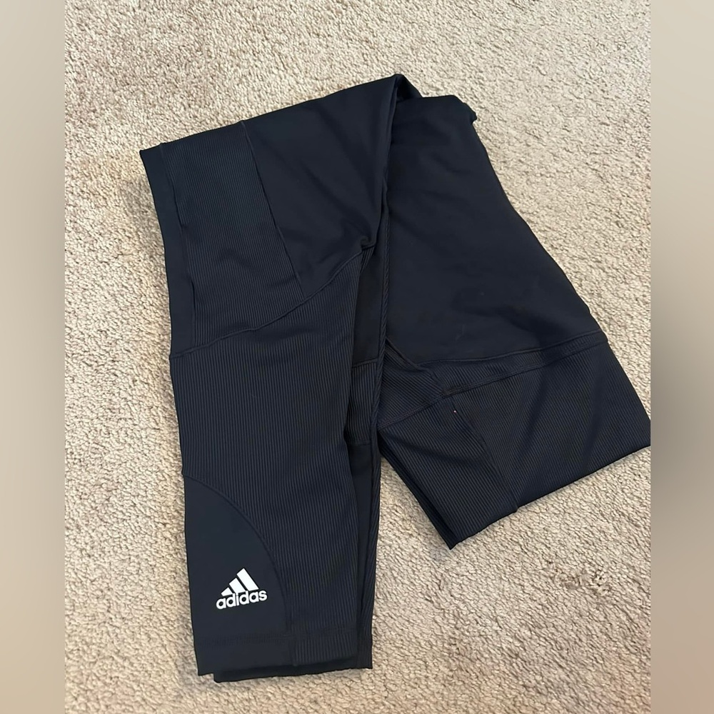 Adidas leggings